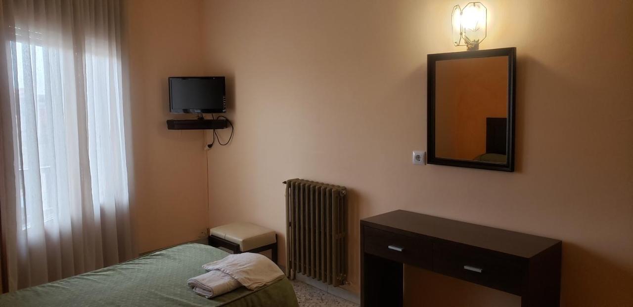 Hotel Balfagon Calanda Εξωτερικό φωτογραφία